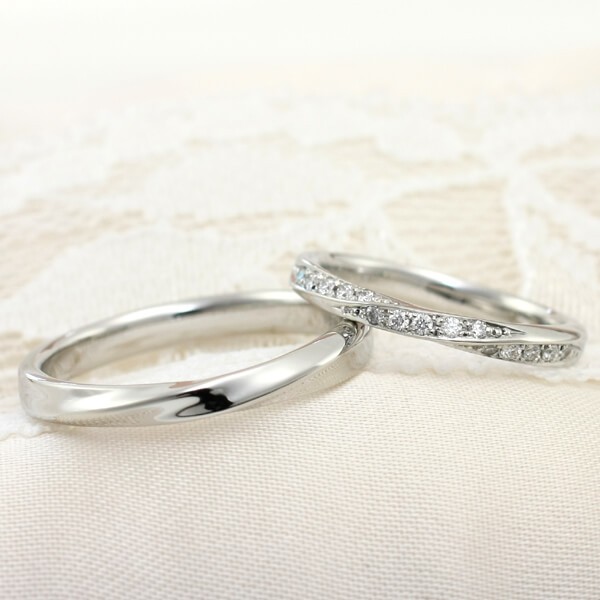 結婚指輪ウェーブデザイン