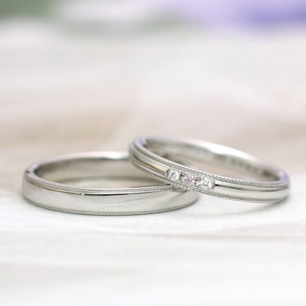 人気の結婚指輪ミル打ちとピンクダイヤ