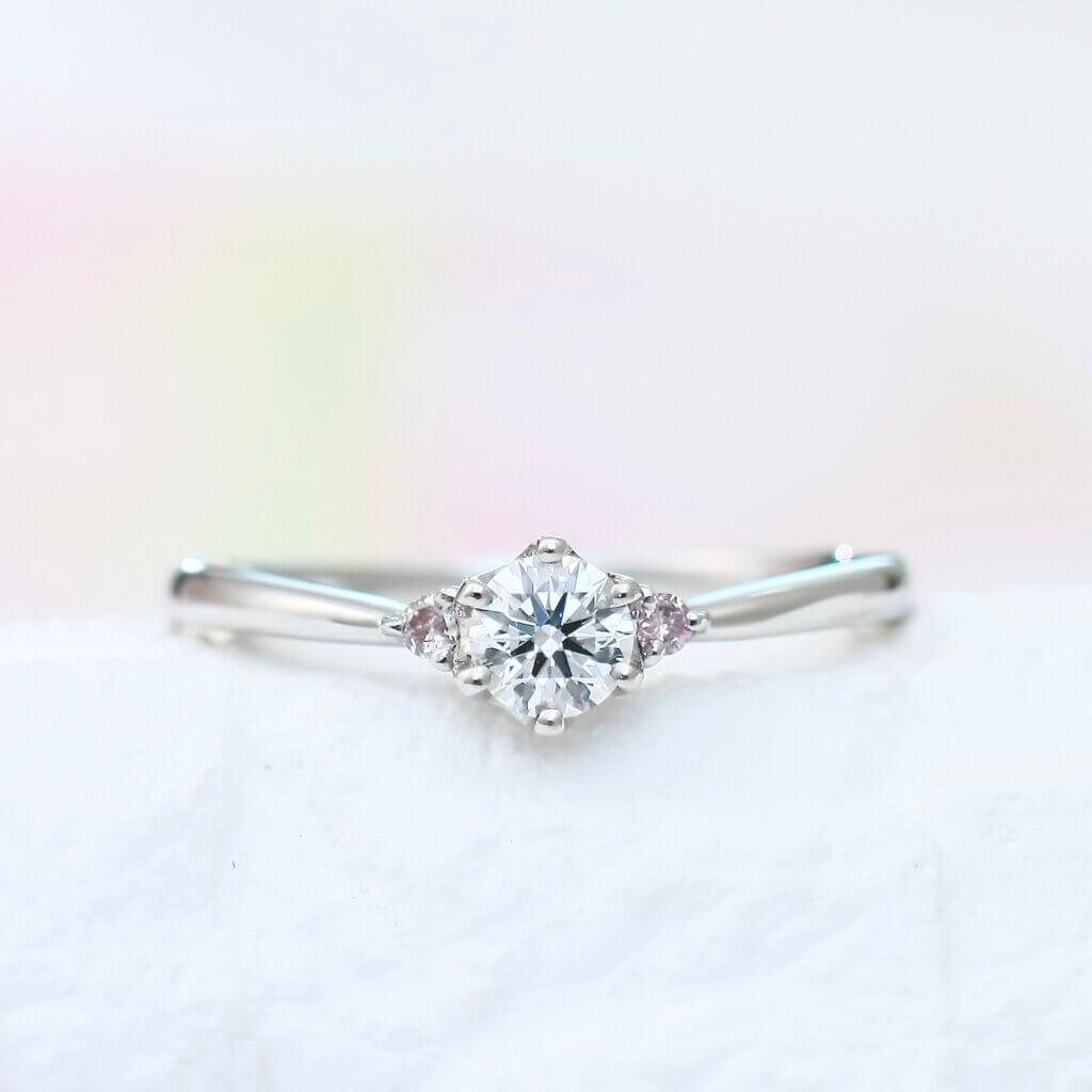 ピンクダイヤ★可愛く上質な定番デザイン婚約指輪